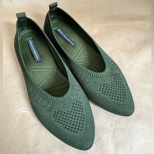 French Connection Army Green Pointed Toe Knit Flats. Size 8